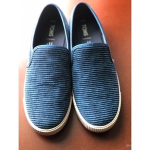 NWOT! Tom’s Corduroy Slip-ons